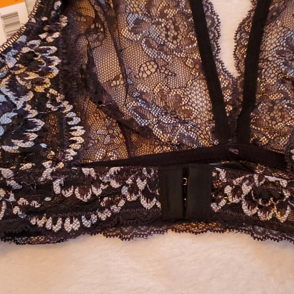 9. Sam Edelman Lace Bralette - Picture 8 of 8